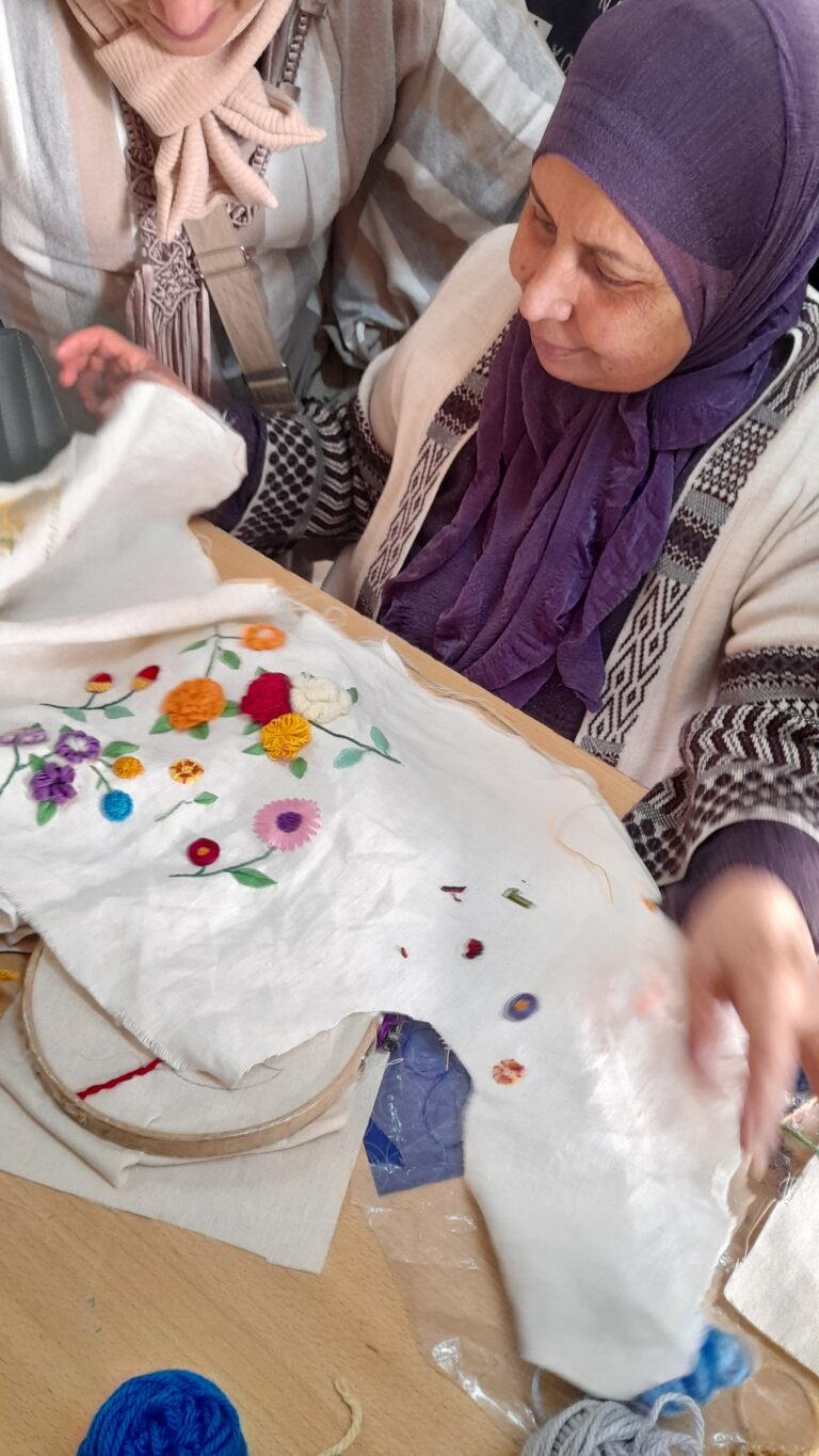 Journée broderie mme Thouraya Loumi